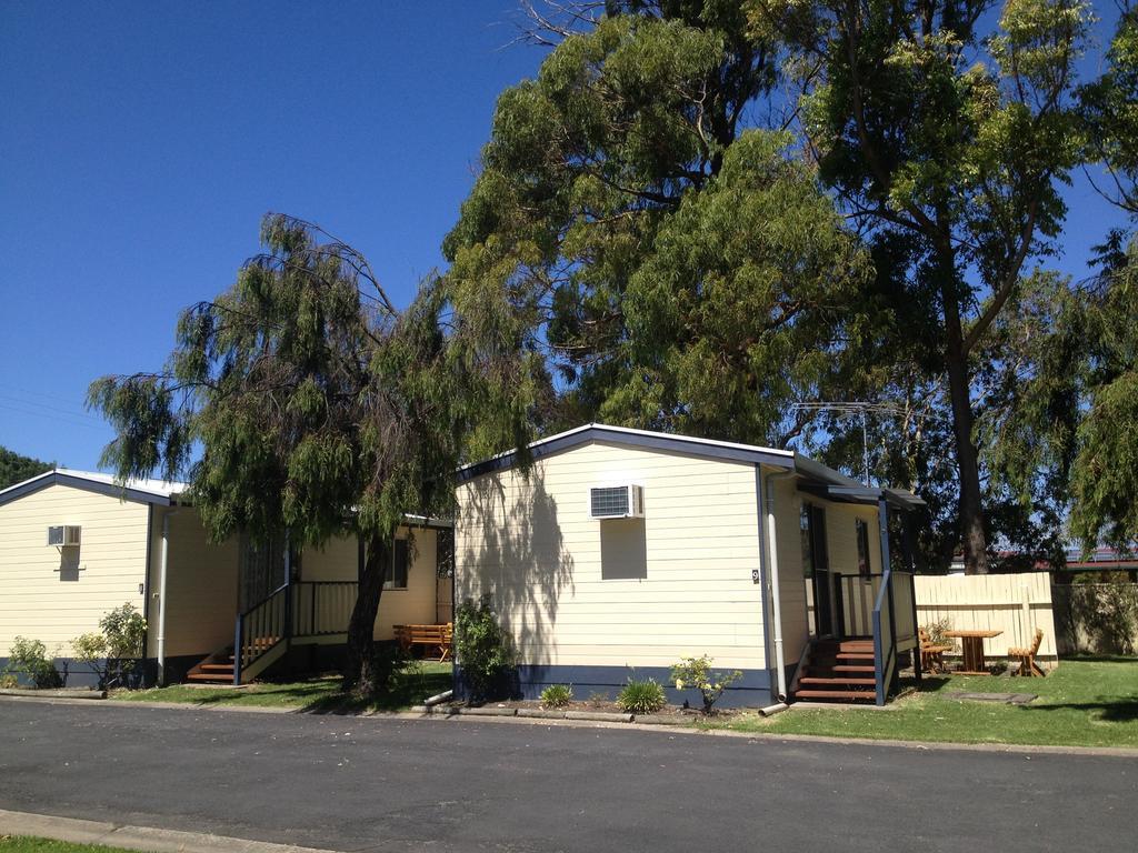 Hotel Millicent Lakeside Caravan Park Esterno foto